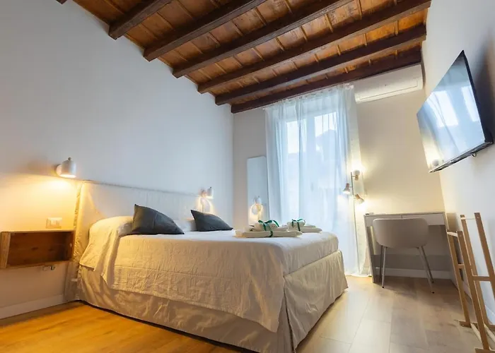 Casa Jasmin Two In The Historic Center Of Turim