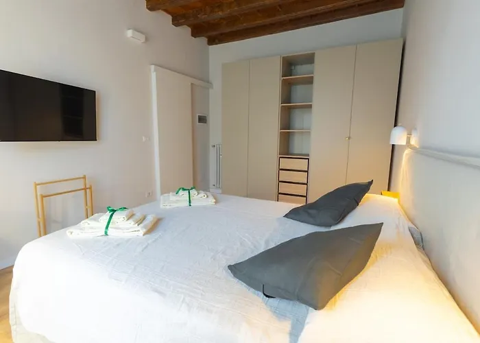 Apartamento Casa Jasmin Two In The Historic Center Of Turim